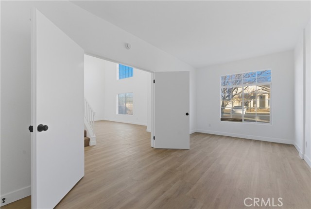 Detail Gallery Image 12 of 60 For 3454 Garnet, Rosamond,  CA 93560 - 5 Beds | 3 Baths