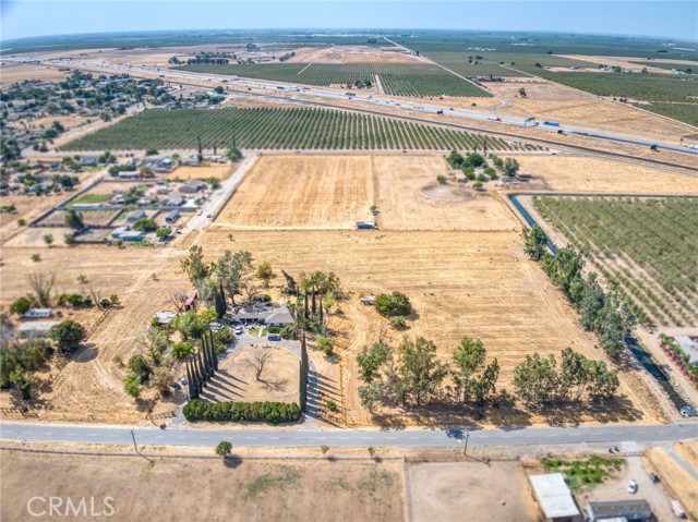 Detail Gallery Image 10 of 31 For 19212 Avenue 23, Chowchilla,  CA 93610 - 4 Beds | 2 Baths