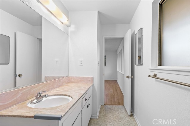 Detail Gallery Image 55 of 63 For 9960 Milburn, Sun Valley,  CA 91352 - 4 Beds | 2 Baths