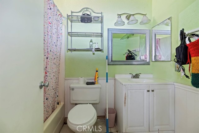 435 Leverett Avenue, La Puente CA: https://media.crmls.org/medias/da3172d1-67c6-40b6-9c7d-0ee0e48d0abd.jpg