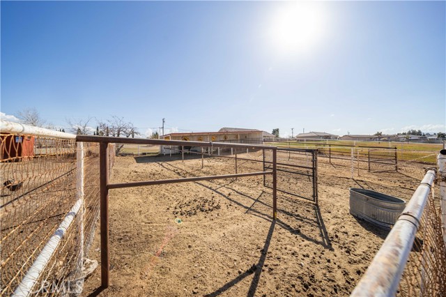 Detail Gallery Image 29 of 42 For 10872 Peach Ave, Hesperia,  CA 92345 - 2 Beds | 1 Baths