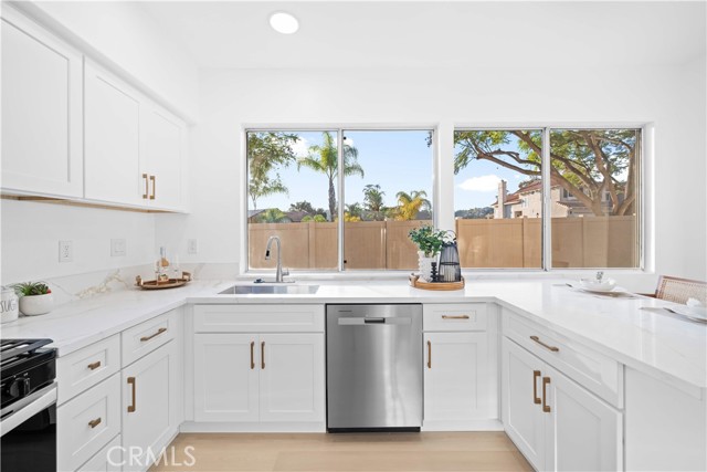 Detail Gallery Image 22 of 75 For 2 via Helena, Rancho Santa Margarita,  CA 92688 - 3 Beds | 2/1 Baths