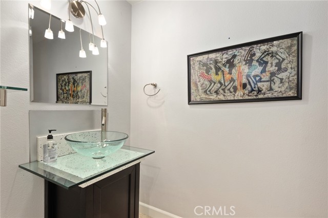 Detail Gallery Image 5 of 34 For 141 Avenida Majorca #B,  Laguna Woods,  CA 92637 - 2 Beds | 1/1 Baths