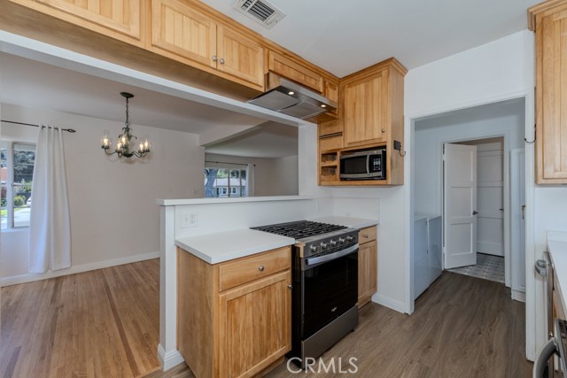210 N Alberta Place, Fullerton CA: https://media.crmls.org/medias/da337ff4-e854-4359-9e74-42733d9eda72.jpg