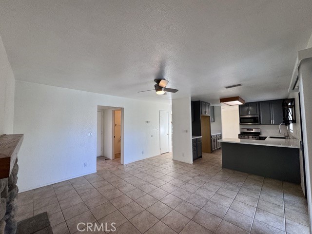 29813 Park City Avenue, Menifee CA: https://media.crmls.org/medias/da34200e-52fe-4885-9aaf-7fa4a381e849.jpg