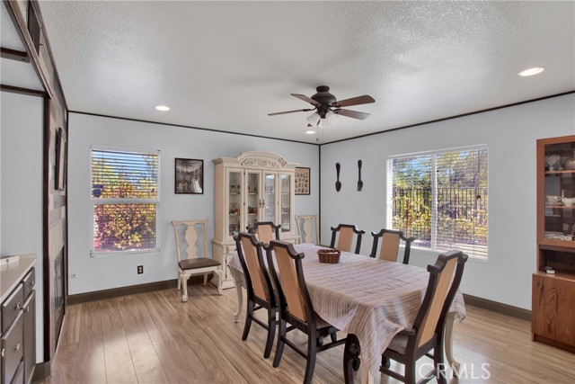 Detail Gallery Image 15 of 59 For 31948 Botany Ct, Lake Elsinore,  CA 92532 - 3 Beds | 2/1 Baths