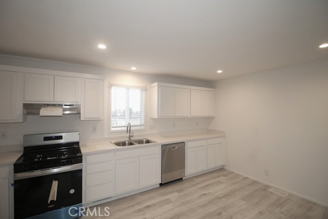 Detail Gallery Image 27 of 29 For 35475 National Trails Hwy #1 #1,  Daggett,  CA 92327 - 3 Beds | 2 Baths