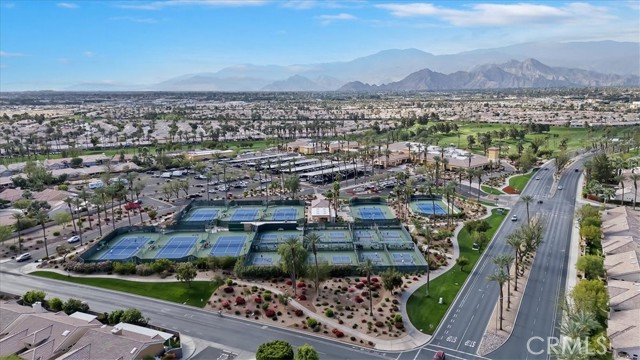 Detail Gallery Image 43 of 49 For 39375 Falconwood Ct, Palm Desert,  CA 92211 - 3 Beds | 2 Baths