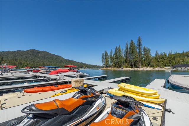 Detail Gallery Image 27 of 69 For 38800 Fawn Point Ln, Bass Lake,  CA 93604 - 5 Beds | 3/1 Baths