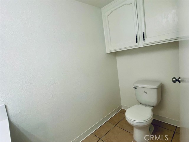 Detail Gallery Image 6 of 30 For 3582 W Terrace Ave, Fresno,  CA 93722 - 3 Beds | 2/1 Baths