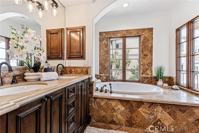 Detail Gallery Image 21 of 36 For 3101 Alma Ave, Manhattan Beach,  CA 90266 - 3 Beds | 3/1 Baths