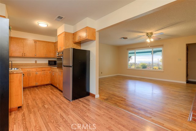 Detail Gallery Image 9 of 33 For 233 Skyline Bld, Oroville,  CA 95966 - 3 Beds | 2 Baths