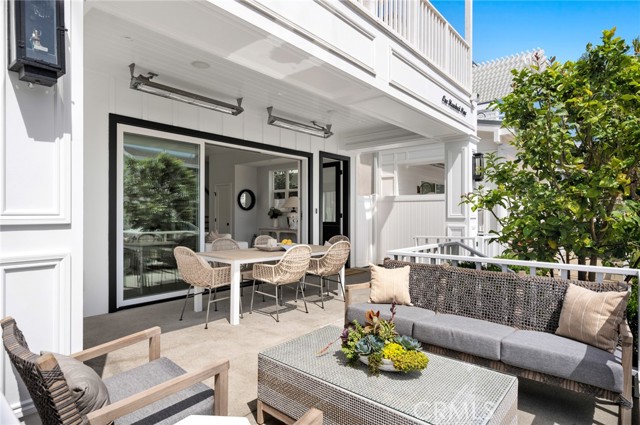 Detail Gallery Image 2 of 35 For 109 Onyx Ave, Newport Beach,  CA 92662 - 3 Beds | 4/1 Baths