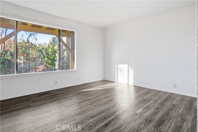 Detail Gallery Image 25 of 71 For 27657 Peninsula #110 Dr, Lake Arrowhead,  CA 92352 - 4 Beds | 2/1 Baths