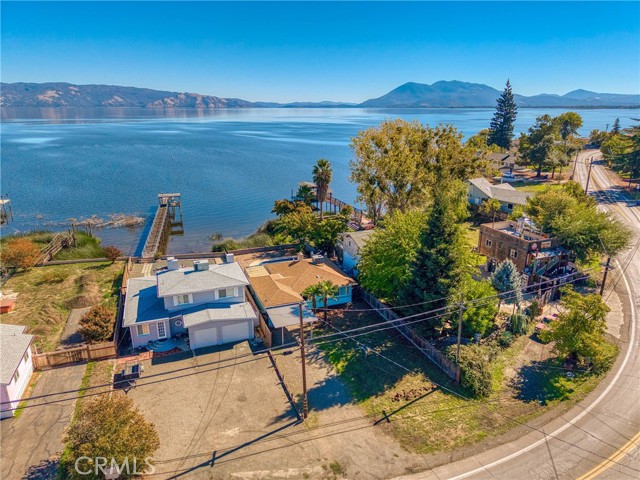 Detail Gallery Image 2 of 40 For 2942 Lakeshore Bld, Lakeport,  CA 95453 - 2 Beds | 1 Baths