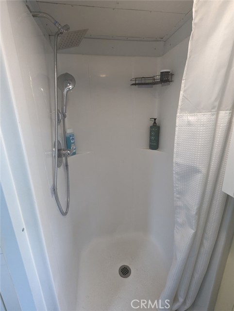 Detail Gallery Image 15 of 16 For 450 N Bedford St #1,  La Habra,  CA 90631 - 3 Beds | –/1 Baths