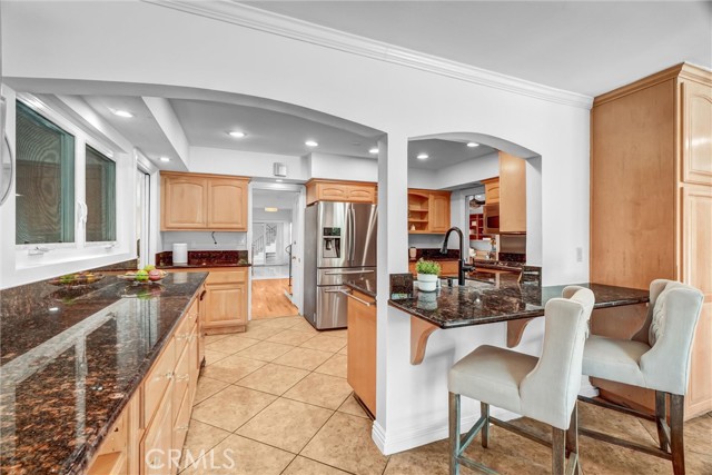 Detail Gallery Image 21 of 66 For 4121 Country Club Dr, Lakewood,  CA 90712 - 4 Beds | 5 Baths