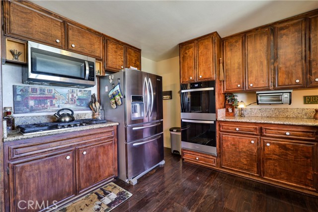 Detail Gallery Image 19 of 40 For 22972 Valley View Dr, Crestline,  CA 92325 - 4 Beds | 3 Baths