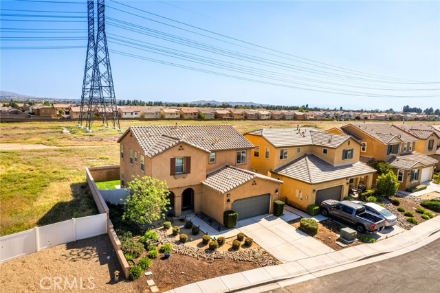 Detail Gallery Image 2 of 41 For 1489 Black Diamond Dr, Beaumont,  CA 92223 - 3 Beds | 2/1 Baths