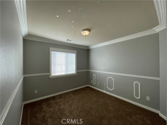 Image 25 of 45 For 40251 Pasadena Drive