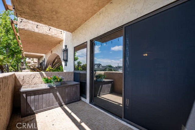 12300 Montecito Road, Seal Beach CA: https://media.crmls.org/medias/da3a0358-850b-4302-b814-5f6f2511ccd7.jpg