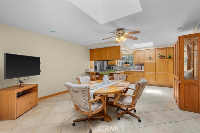 Detail Gallery Image 5 of 53 For 26826 Rolling Vista Dr, Lomita,  CA 90717 - 5 Beds | 3 Baths
