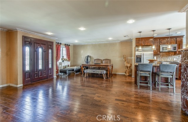 Detail Gallery Image 4 of 30 For 8266 Fontana St, Downey,  CA 90241 - 2 Beds | 1 Baths