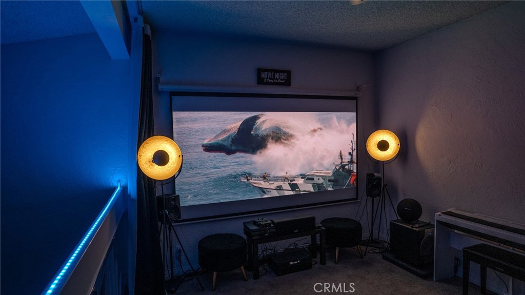 https://media.crmls.org/medias/da3f6bda-9753-4c1f-b8b3-52ecc0f0fee3.jpg?preset=X-Large