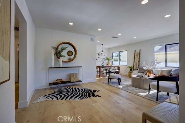 Detail Gallery Image 6 of 26 For 3738 Gondar, Long Beach,  CA 90808 - 4 Beds | 2 Baths