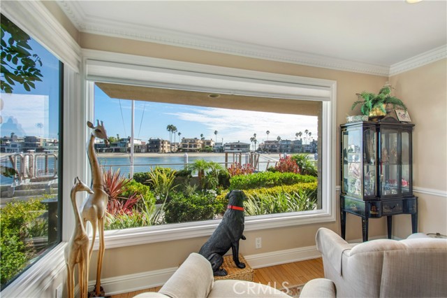 Detail Gallery Image 5 of 58 For 5585 E Corso Di Napoli, Long Beach,  CA 90803 - 3 Beds | 3 Baths