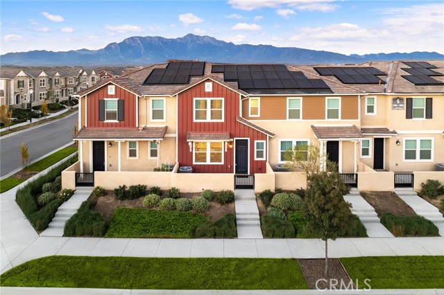 3957 E Huntington, Ontario CA: https://media.crmls.org/medias/da4286cf-b580-486d-9b29-afc7d081a464.jpg