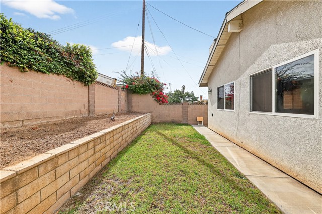 Image 39 of 53 For 13220 Fonseca Ave