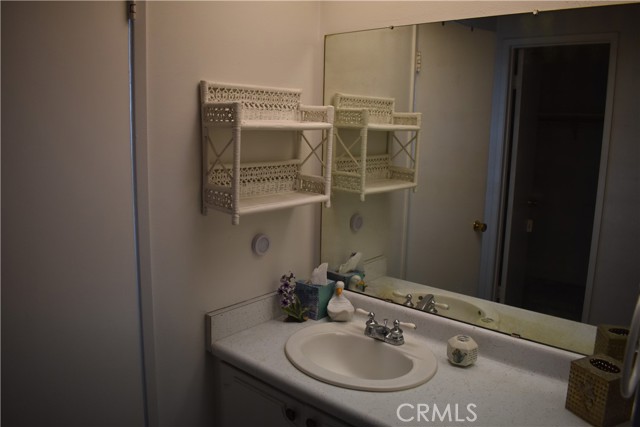 Detail Gallery Image 11 of 18 For 13871 Marquette St, Westminster,  CA 92683 - 5 Beds | 2/1 Baths