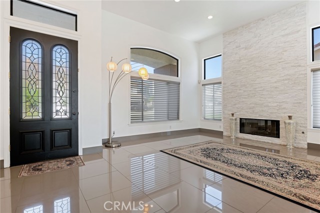 Detail Gallery Image 5 of 59 For 17764 Sidwell, Granada Hills,  CA 91344 - 4 Beds | 4 Baths