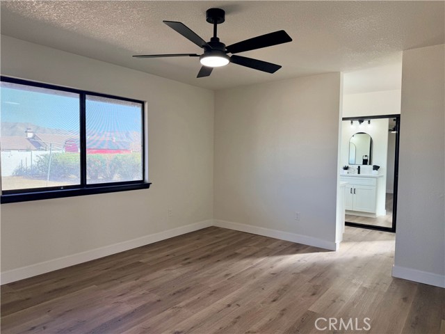 Detail Gallery Image 26 of 37 For 7605 Langdon Ave, Hesperia,  CA 92345 - 3 Beds | 2/1 Baths