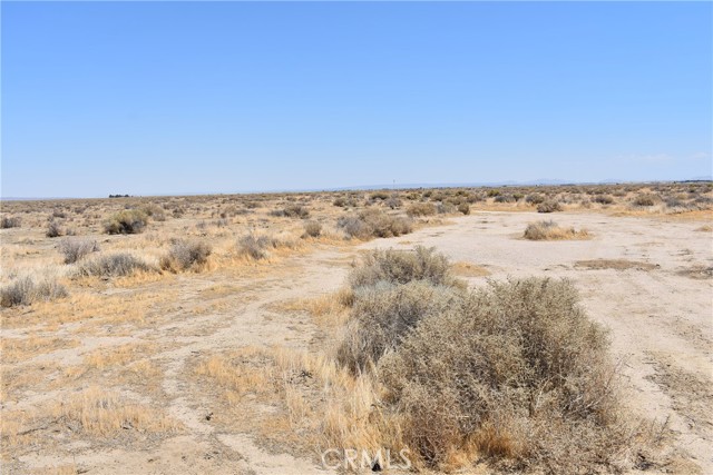 4700 W Avenue C-8, Lancaster CA: https://media.crmls.org/medias/da459739-6d38-4f4a-bd78-cd9ec90c6c86.jpg