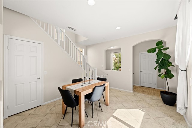 27620 Desert Gold Court, Murrieta CA: https://media.crmls.org/medias/da460449-d14a-4e47-be29-1db845f6ccc0.jpg