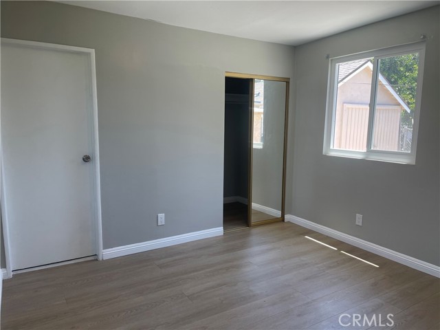 5426 4th Avenue, Los Angeles CA: https://media.crmls.org/medias/da46e2da-d1f1-4ffd-aec4-852eb6e75a3d.jpg
