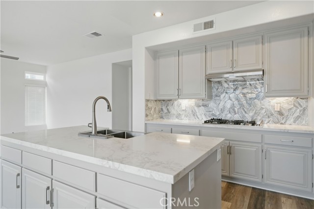 45681 Calle Ayora, Temecula CA: https://media.crmls.org/medias/da47fa2b-5924-4c6a-96c2-9583461510ac.jpg