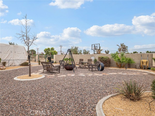 Detail Gallery Image 52 of 57 For 13991 Jicarilla Rd, Apple Valley,  CA 92307 - 4 Beds | 3 Baths