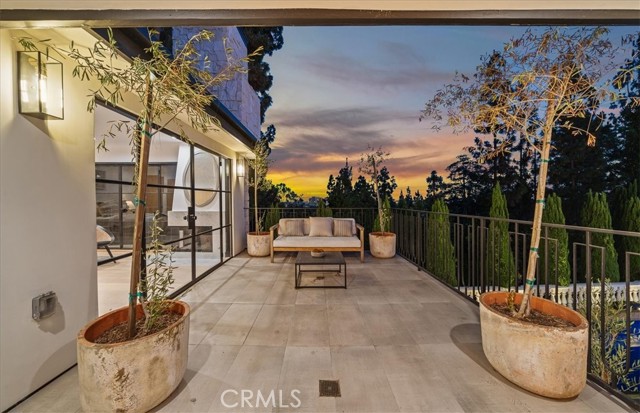 Detail Gallery Image 29 of 42 For 1256 Delresto Dr, Beverly Hills,  CA 90210 - 6 Beds | 7/1 Baths