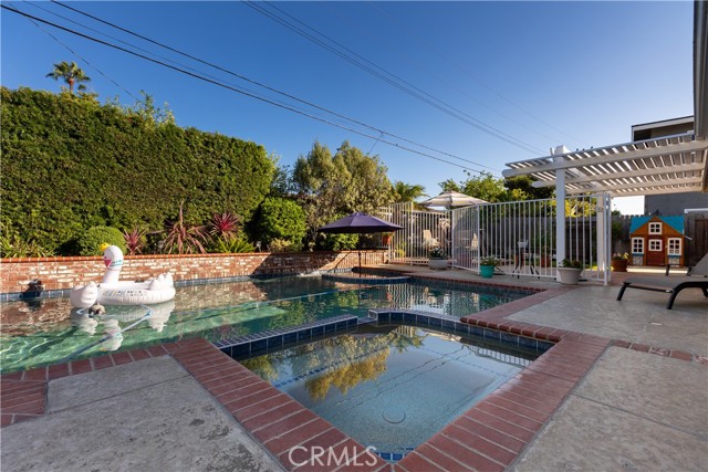 Detail Gallery Image 35 of 39 For 2952 Pemba Dr, Costa Mesa,  CA 92626 - 3 Beds | 2 Baths