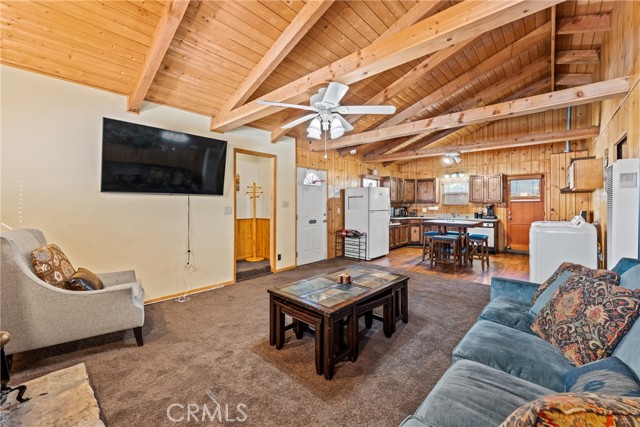 Detail Gallery Image 9 of 32 For 904 Michael Ave, Big Bear City,  CA 92314 - 3 Beds | 2 Baths