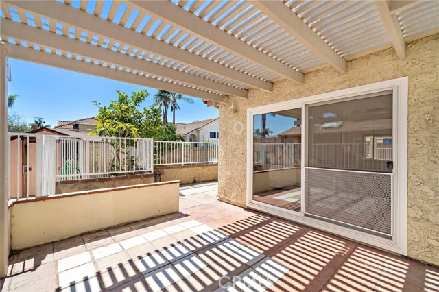 19352 Sailwind Lane, Huntington Beach CA: https://media.crmls.org/medias/da4a32ce-bcb7-45e9-8285-47c3595a4a26.jpg