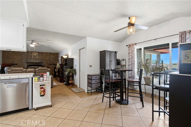 7851 Greenwood Ave, California City, CA 93505 photo 17