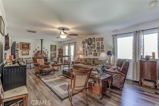 Detail Gallery Image 8 of 54 For 18601 Stallion Dr, Red Bluff,  CA 96080 - 3 Beds | 2 Baths