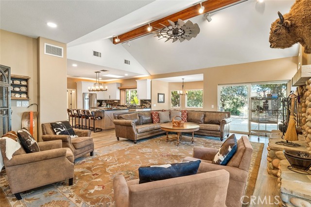 Detail Gallery Image 13 of 75 For 20625 Sierra Elena, Murrieta,  CA 92562 - 4 Beds | 5/3 Baths