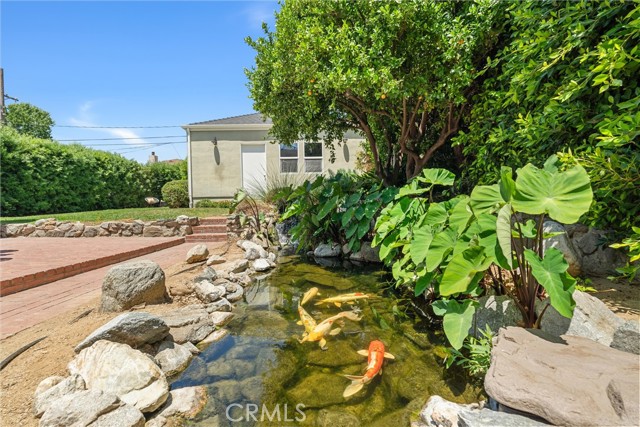 Detail Gallery Image 34 of 48 For 1065 E Harvard Rd, Burbank,  CA 91501 - 4 Beds | 4/1 Baths