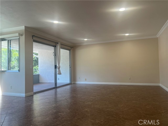 22042 Caminito Vino, Laguna Hills CA: https://media.crmls.org/medias/da4be5ec-c6fa-4be5-8265-0dc2a7a1ba53.jpg