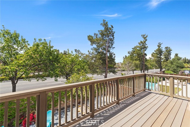 32701 Juniper Berry Drive, Winchester CA: https://media.crmls.org/medias/da4d22e0-e09a-43a6-a3f2-6cad320c41ce.jpg
